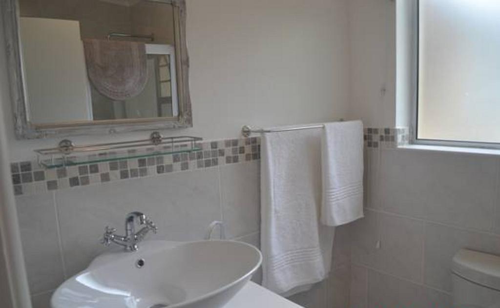 Guest House Ascot Place Port Elizabeth Chambre photo